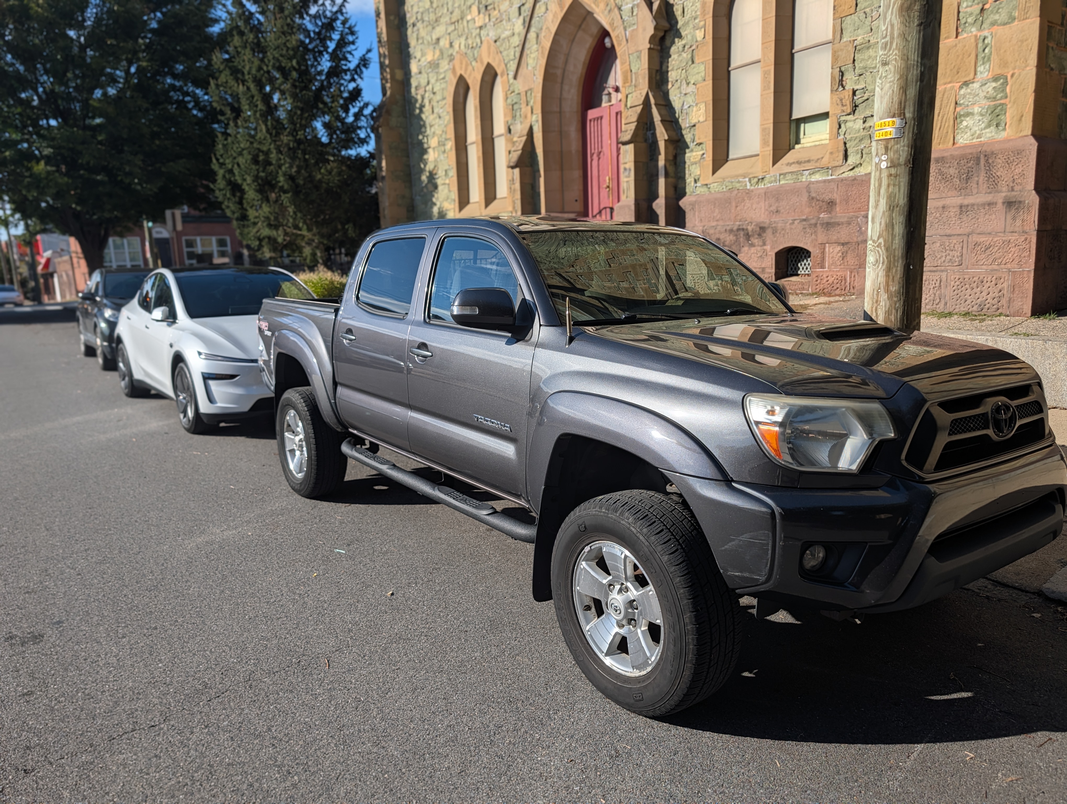 Used 2012 Toyota Tacoma 4x4 Double Cab w/ TRD Sport Pkg image 8