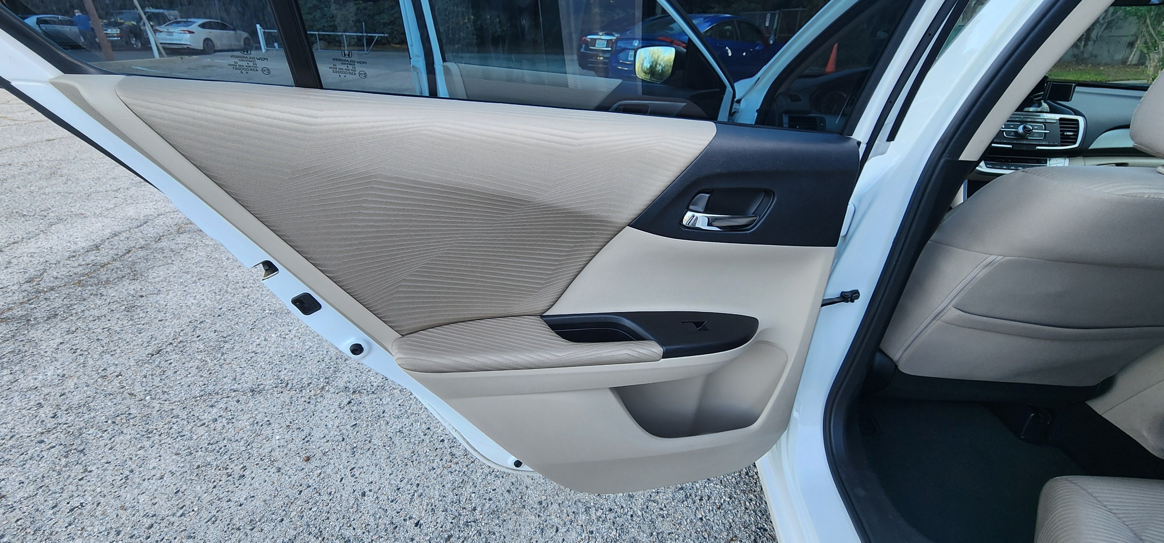 Used 2015 Honda Accord LX image 15