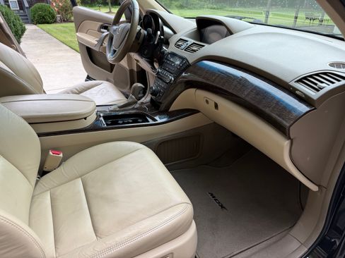 Used 2010 Acura MDX w/ Technology & Entertainment AWD/4WD image 23