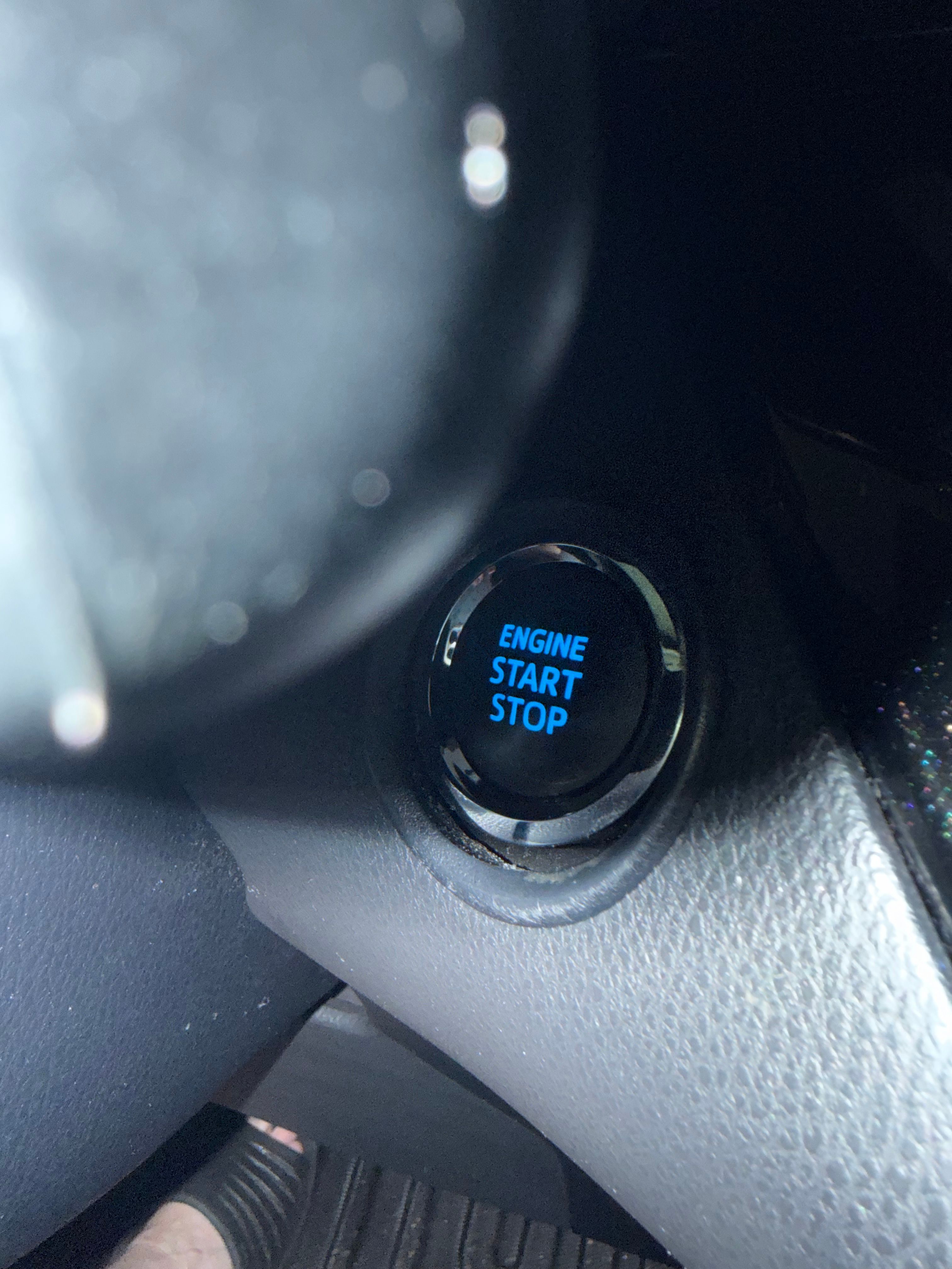 Used 2018 Toyota C-HR XLE FWD image 12