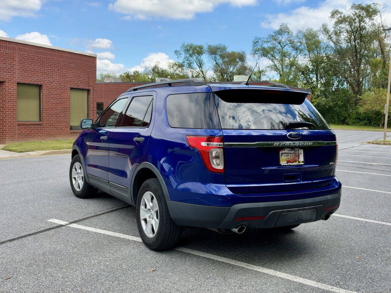 Used 2013 Ford Explorer 4WD w/ Class III Trailer Tow Pkg image 12