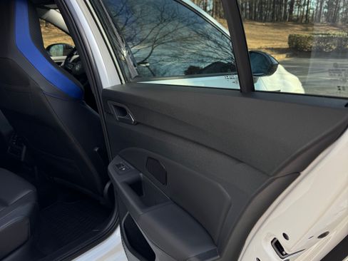 Used 2024 Volkswagen Golf R Hatchback Sedan 4D image 11