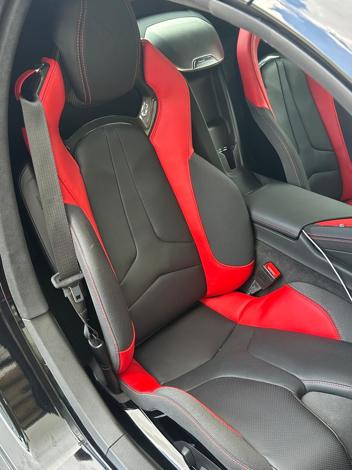 Used 2022 Chevrolet Corvette Stingray Premium Conv w/ Z51 Performance Package RWD image 2