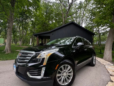 Used 2017 Cadillac XT5 Luxury w/ LPO, Wheel Lock Package AWD/4WD image 2