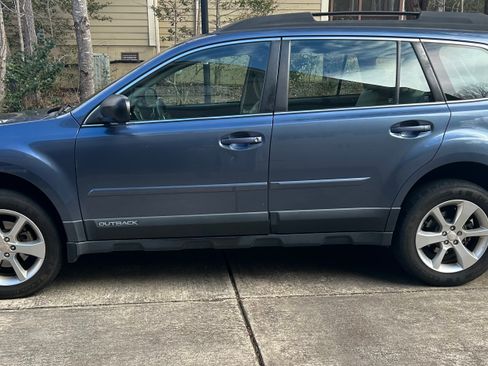 Used 2014 Subaru Outback 2.5i image 1