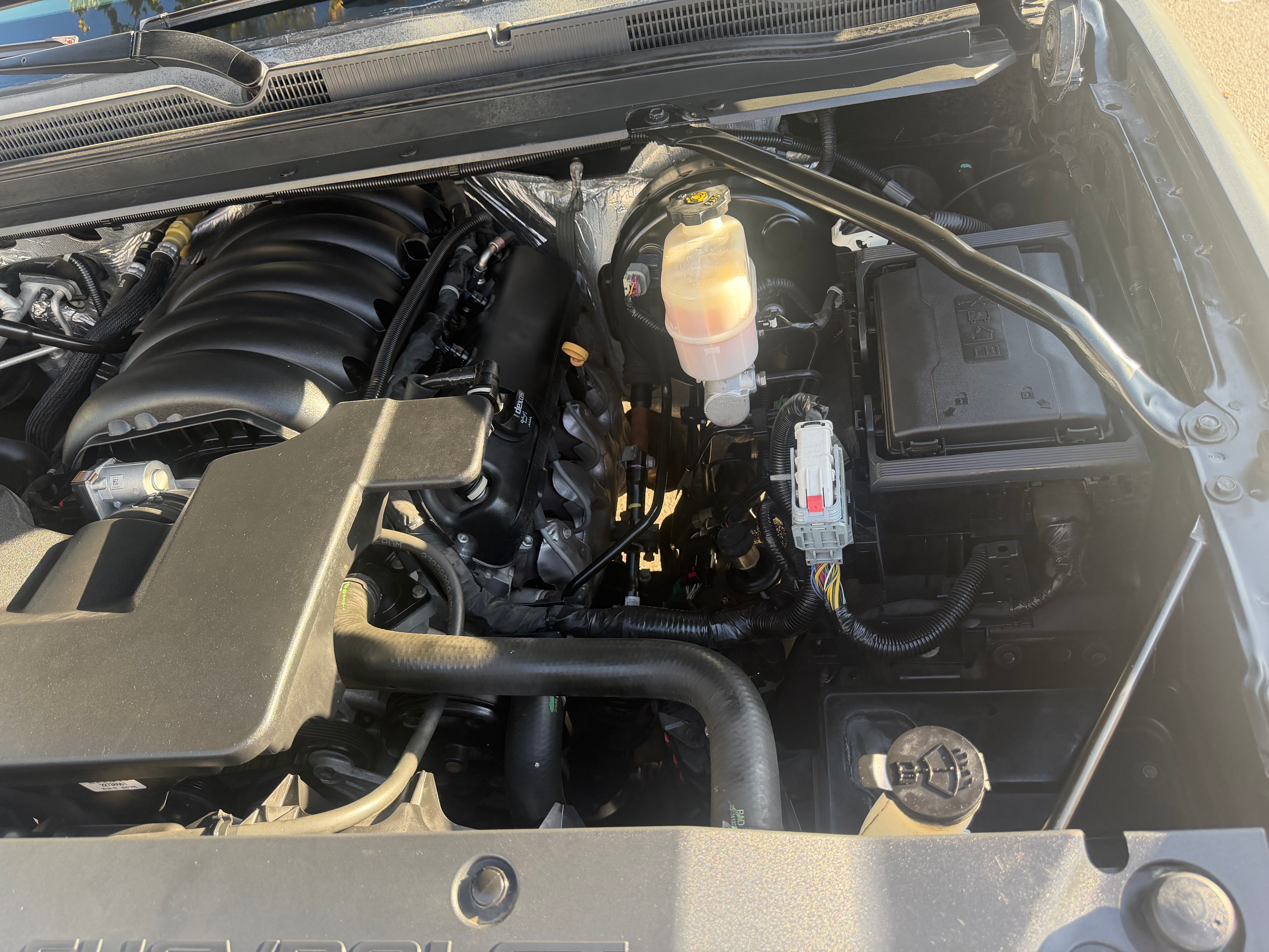 Used 2016 Chevrolet Suburban LTZ RWD image 5