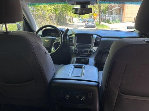 Used 2017 Chevrolet Suburban LS w/ All-Season Package image 6
