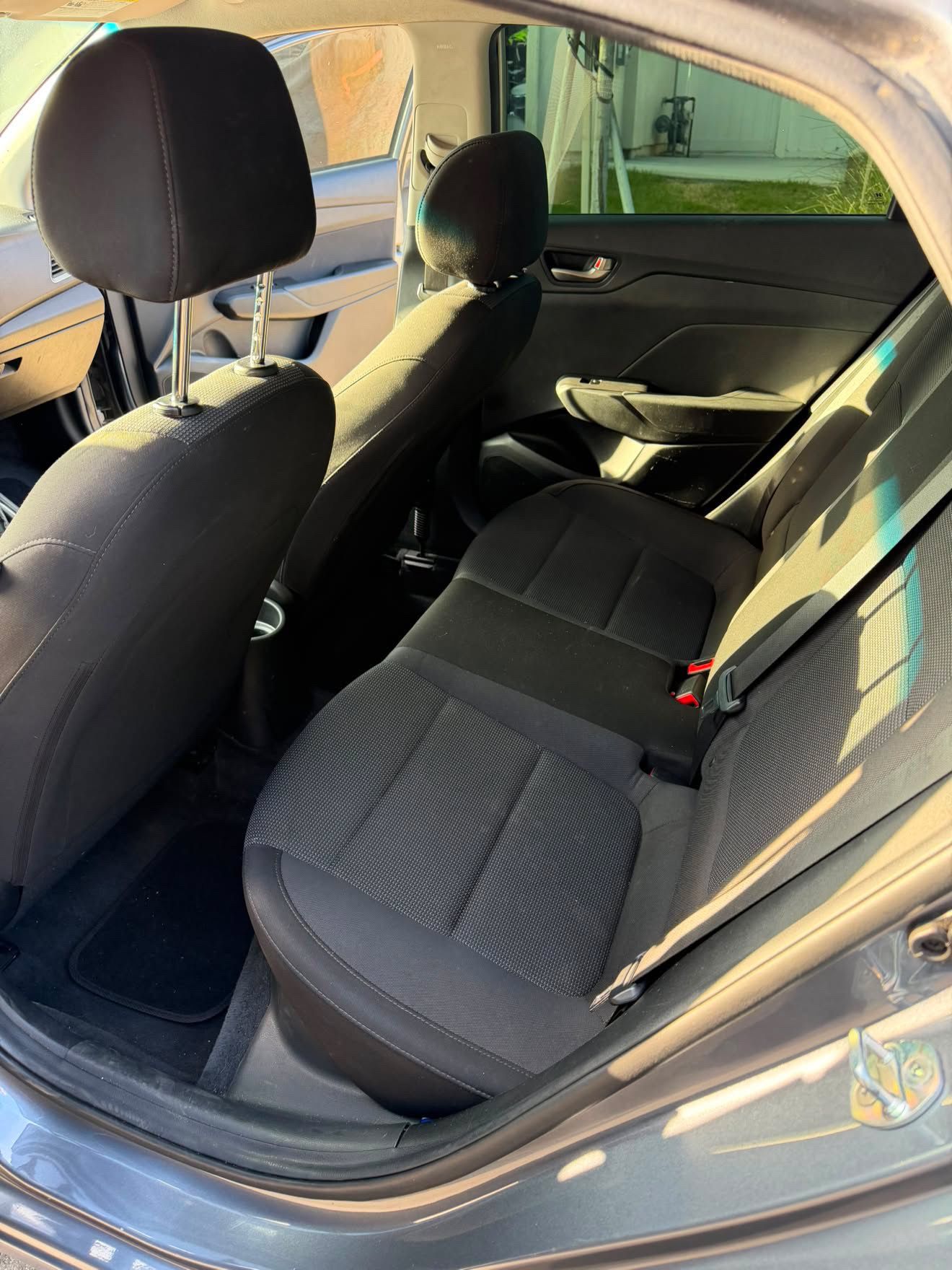 Used 2019 Hyundai Accent SE FWD image 8