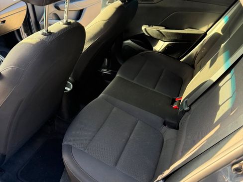 Used 2019 Hyundai Accent SE FWD image 8