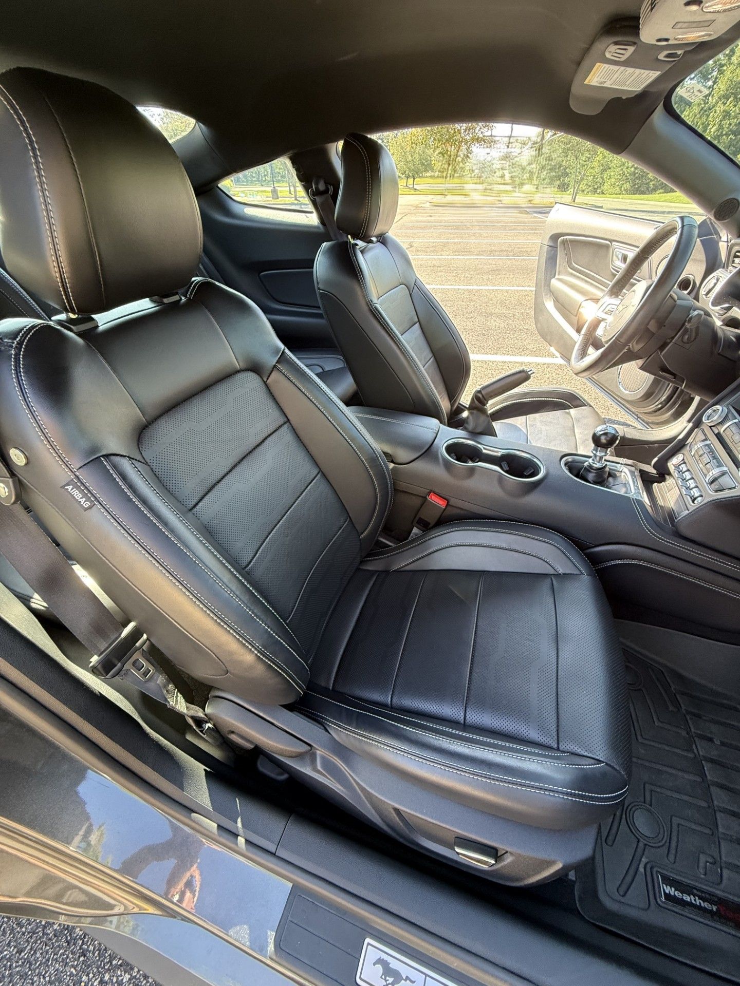 Used 2019 Ford Mustang GT Premium w/ Performance Package - Level 2 RWD image 9