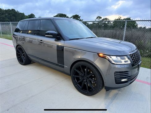Used 2019 Land Rover Range Rover Supercharged image 18
