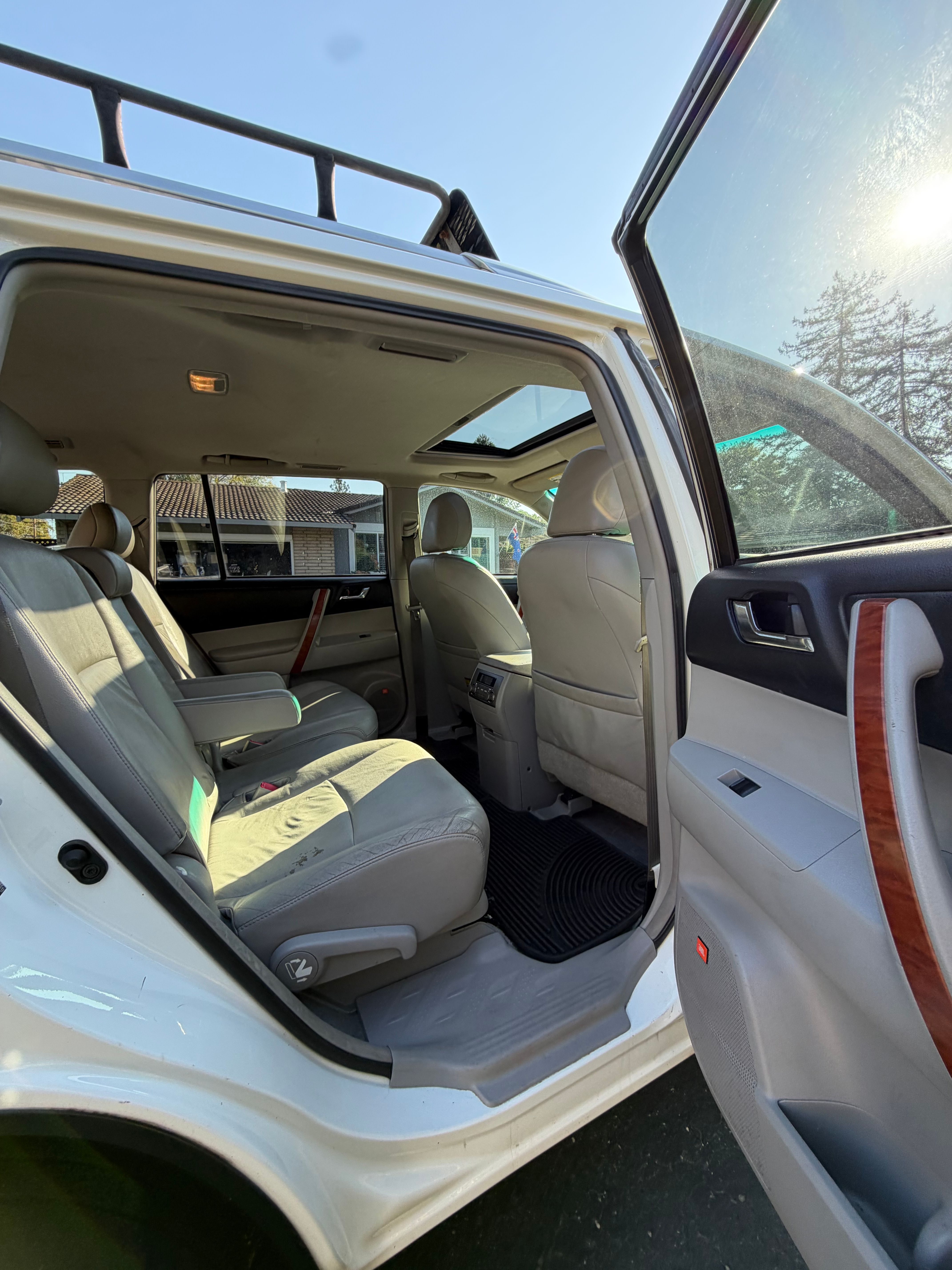 Used 2009 Toyota Highlander Limited AWD/4WD image 10