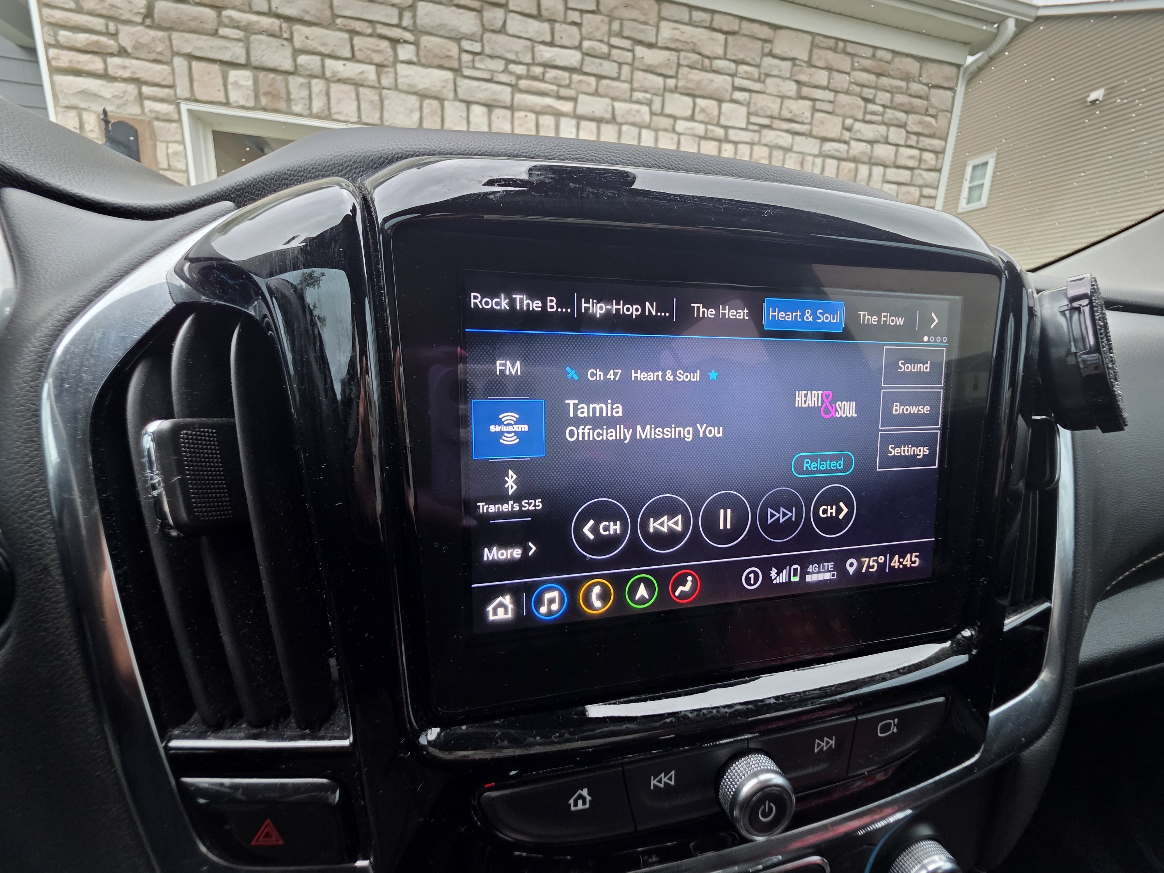 Used 2021 Chevrolet Traverse LT w/ LT Premium Package FWD image 13