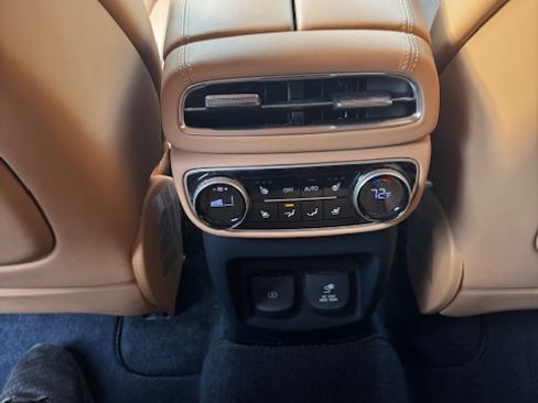 Used 2023 Genesis GV80 3.5T w/ Prestige Package image 14