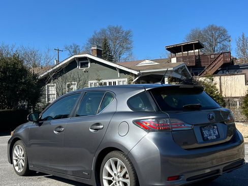 Used 2013 Lexus CT 200h image 6