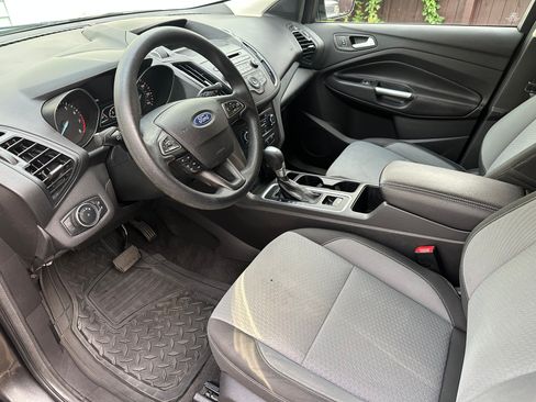 Used 2017 Ford Escape SE AWD/4WD image 4