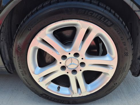 Used 2005 Mercedes-Benz E 500 Sedan image 23