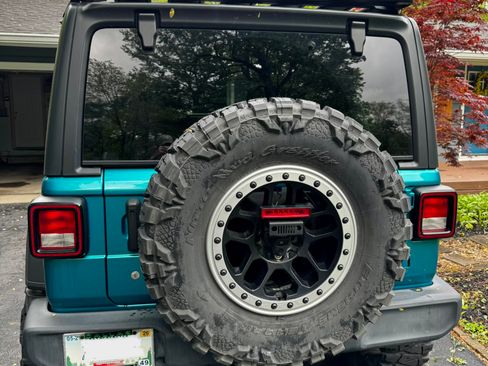 Used 2019 Jeep Wrangler Unlimited Sport S AWD/4WD image 2