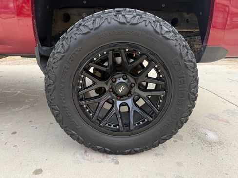 Used 2018 Chevrolet Silverado 1500 High Country w/ High Desert Package image 17