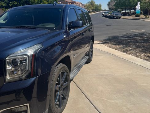 Used 2018 GMC Yukon SLT w/ Open Road Package image 4