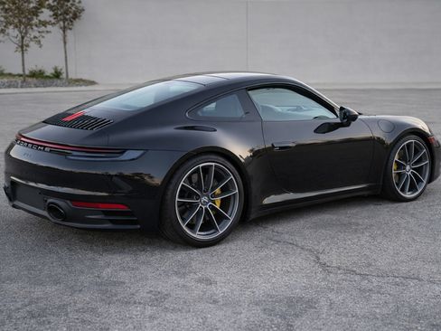 Used 2022 Porsche 911 Carrera 4 image 8