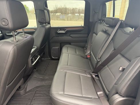 Used 2024 GMC Sierra 3500 Denali w/ Denali Reserve Package image 6