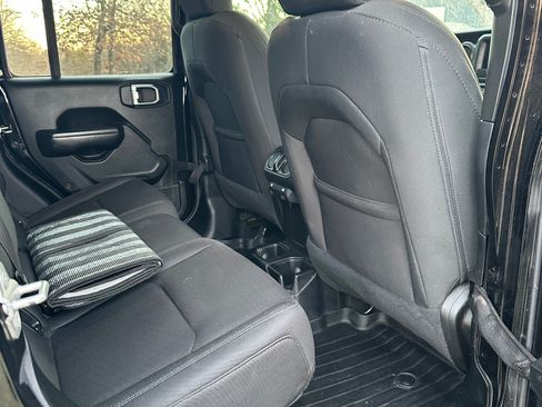 Used 2020 Jeep Gladiator Sport w/ Quick Order Package 24S image 4