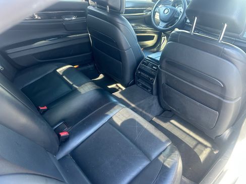 Used 2013 BMW 750Li image 13