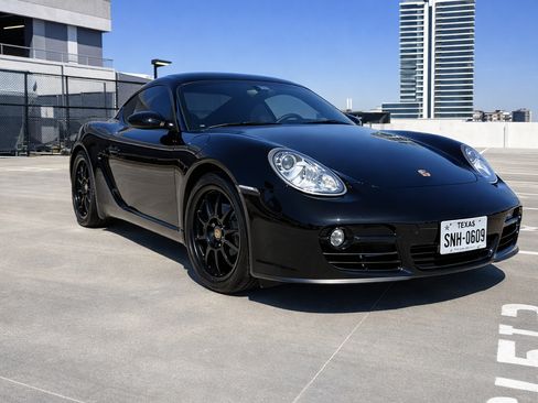 Used 2008 Porsche Cayman image 2