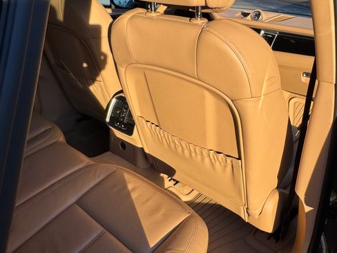 Used 2017 Porsche Macan image 12