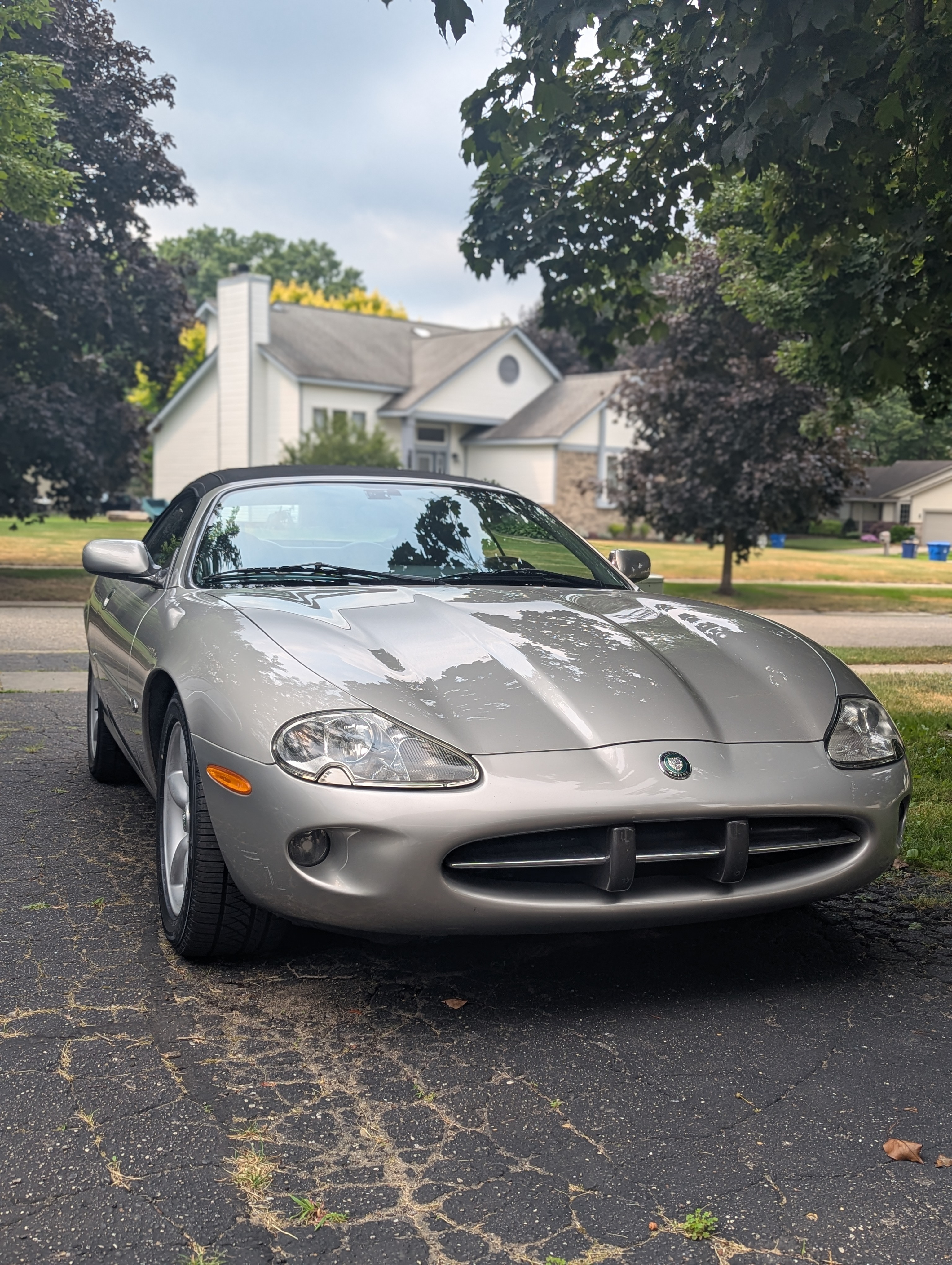 Used 1999 Jaguar XK8 Convertible RWD image 1