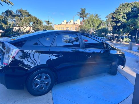 Used 2010 Toyota Prius Three image 5