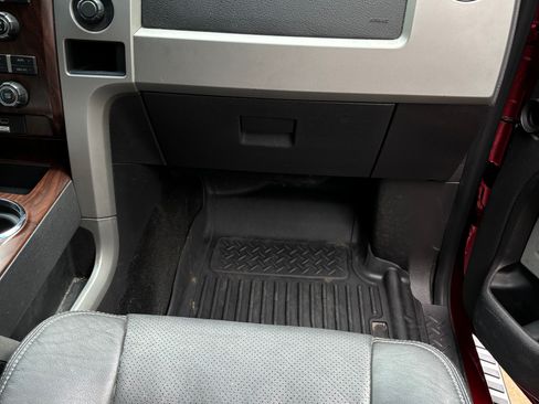 Used 2012 Ford F150 Lariat w/ Lariat Chrome Pkg image 16