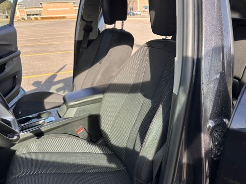 Used 2016 Chevrolet Equinox LT w/ Convenience Package image 13