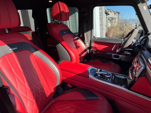 Used 2019 Mercedes-Benz G 63 AMG G 63 AMG Sport Utility 4D image 9