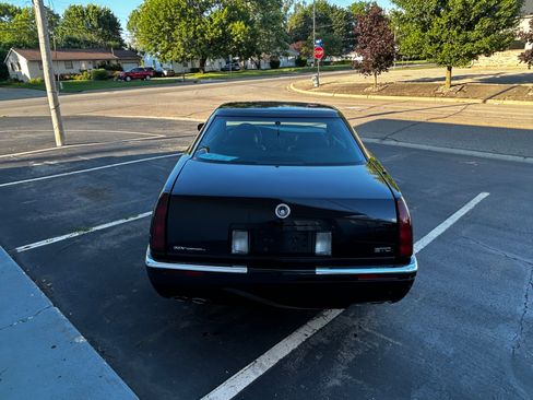 Used 1998 Cadillac Eldorado Touring w/ Safety/Security Pkg FWD image 4