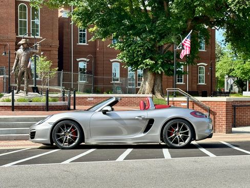 Used 2013 Porsche Boxster S RWD image 9