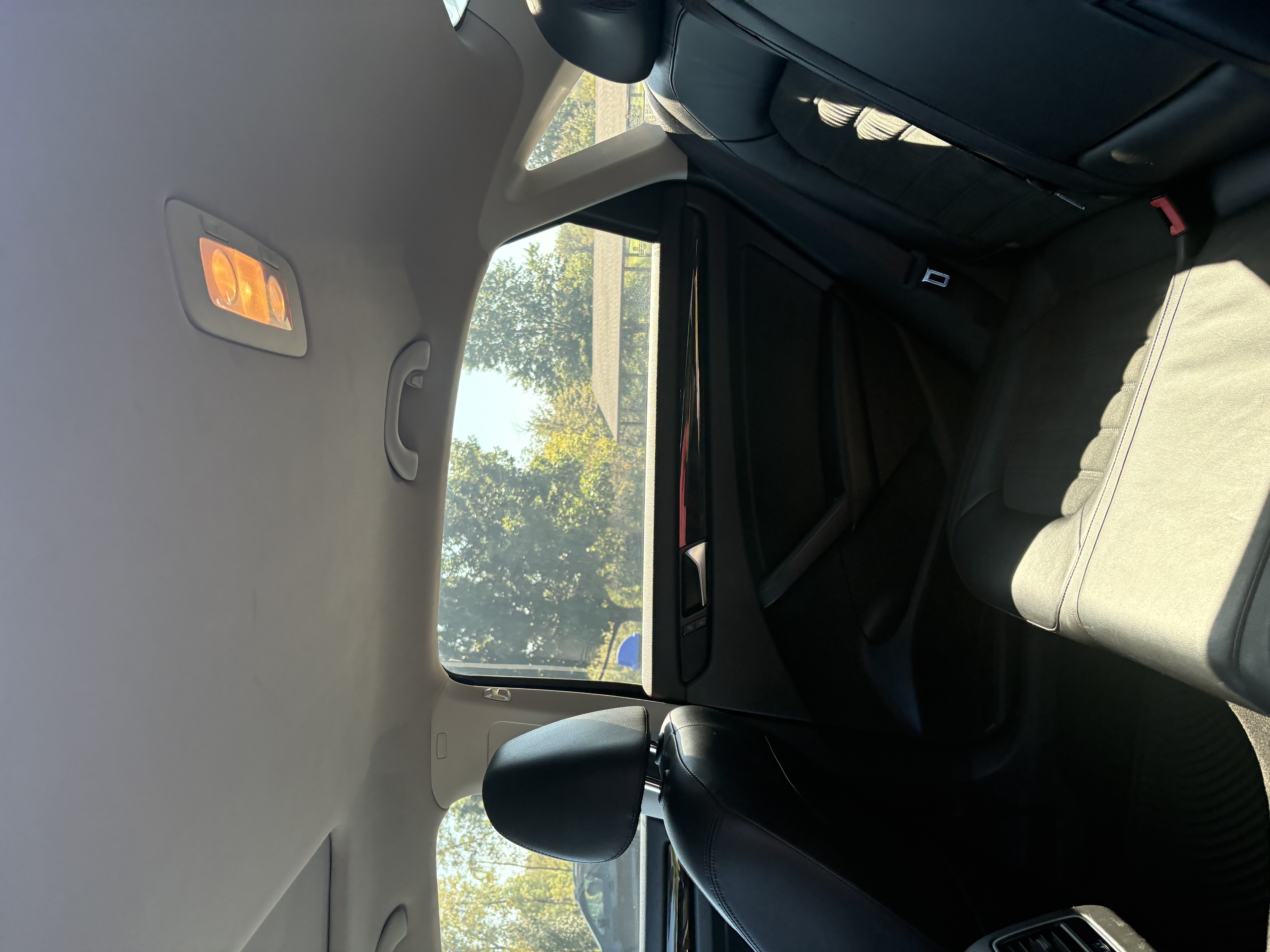 Used 2014 Volkswagen Passat TDI SEL Premium FWD image 14