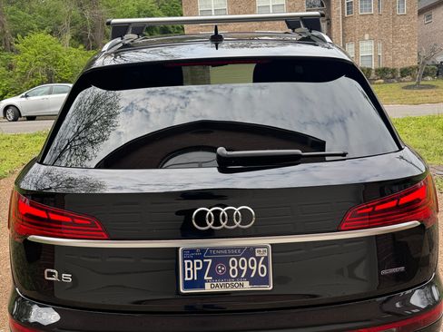 Used 2023 Audi Q5 Prestige w/ Prestige Package image 4