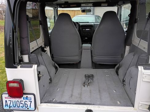 Used 1998 Jeep Wrangler Sport image 10