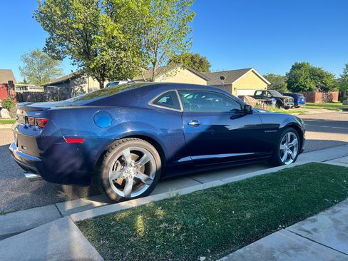 Used 2010 Chevrolet Camaro SS w/ RS Package image 6