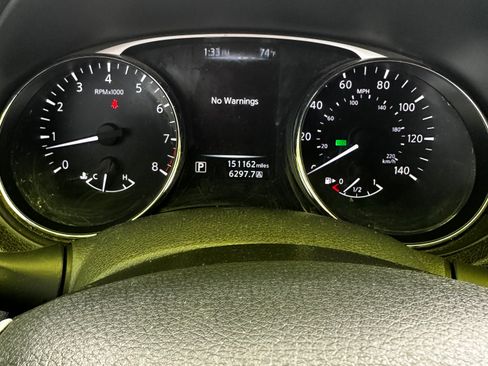 Used 2016 Nissan Rogue SV w/ SV Moonroof Package image 6