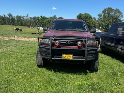 Used 2000 Toyota Tundra SR5 AWD/4WD image 4