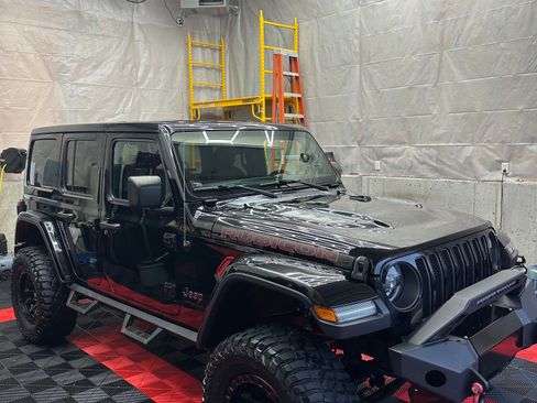 Used 2021 Jeep Wrangler Unlimited Rubicon w/ LED Lighting Group image 19