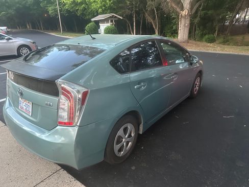 Used 2013 Toyota Prius Two FWD image 8