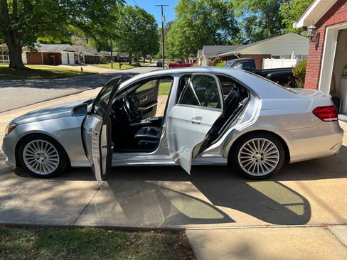 Used 2014 Mercedes-Benz E 350 Sedan image 1