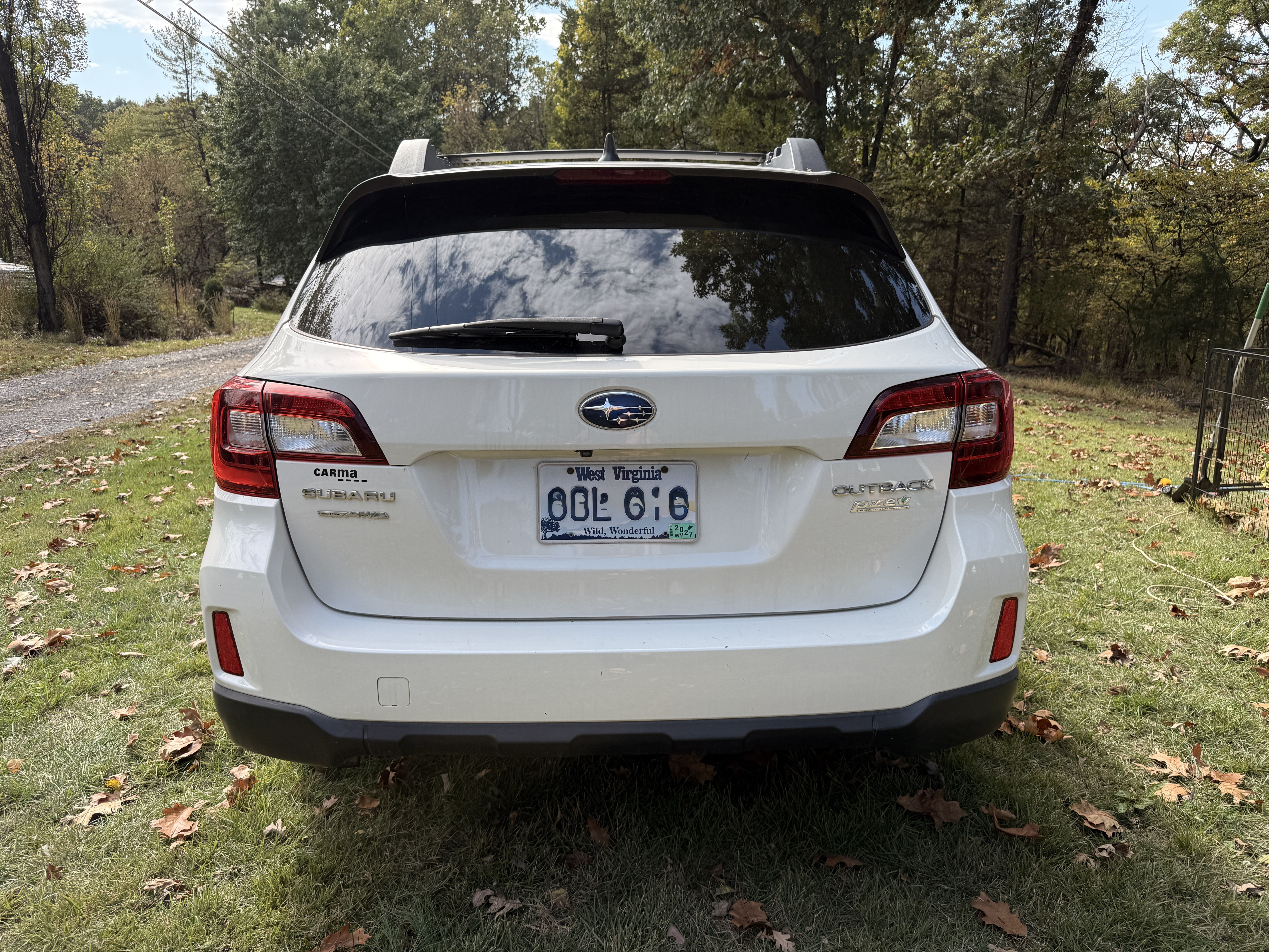 Used 2017 Subaru Outback 2.5i Premium AWD/4WD image 12