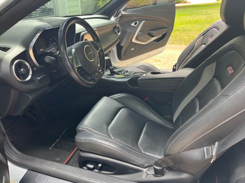 Used 2018 Chevrolet Camaro SS w/ Redline Edition RWD image 14