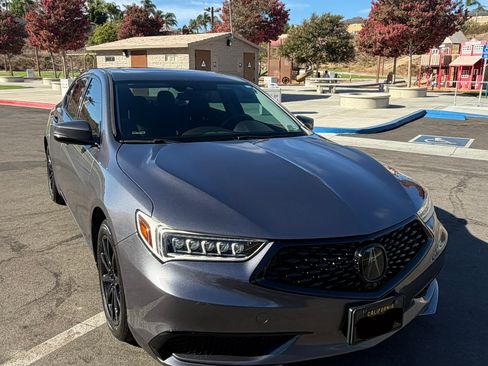 Used 2020 Acura TLX FWD image 2