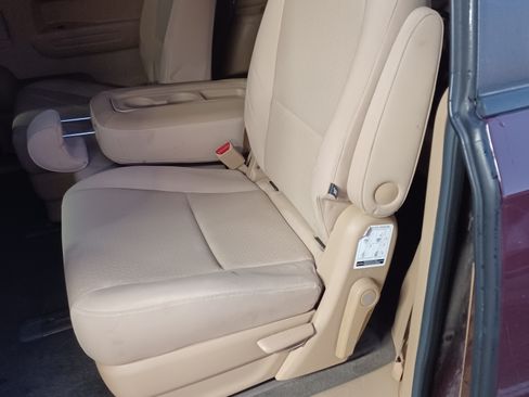 Used 2016 Kia Sedona LX w/ Option Group 020 image 29